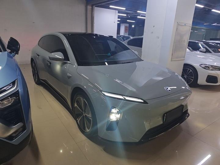 ET5T 2025 75kWh Touring photo 3