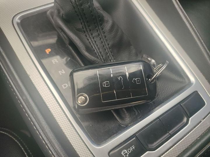 MG6 2017 20T AT Luxury Connected China V photo 8
