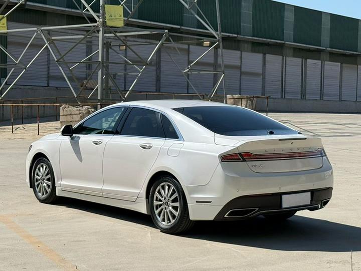 MKZ 2017 2.0T Exclusive photo 4