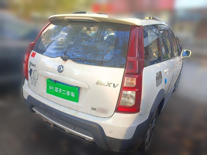 XV 2016 1.6L CVT Luxury photo 6