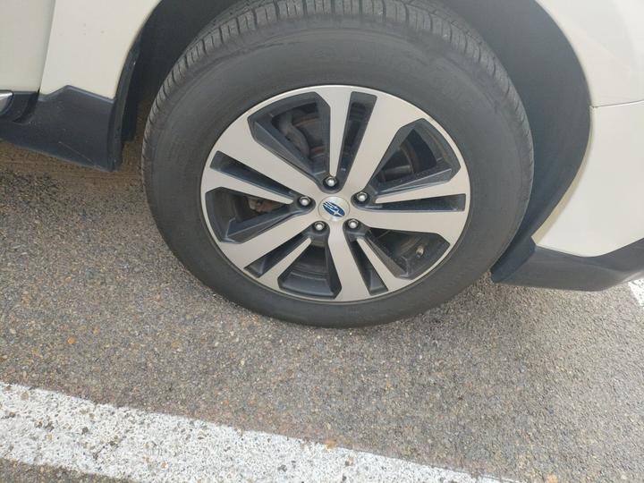 2018 2.5i Sport EyeSight photo 8