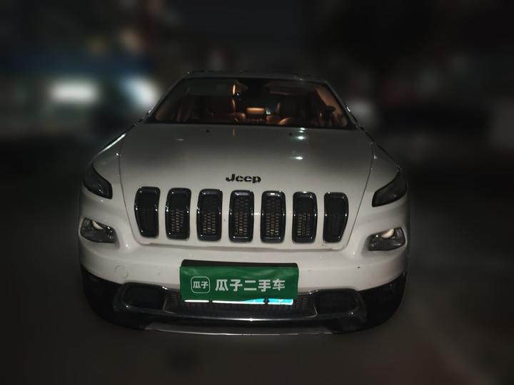 Cherokee 2017 2.4L Leading Smart photo 2