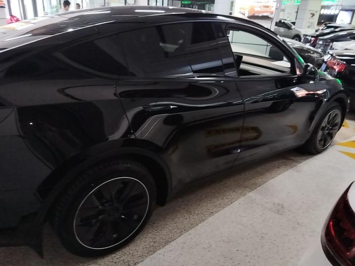 Model Y 2021 Standard Range RWD photo 4