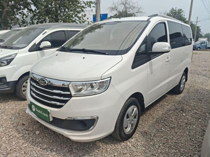 Refine M3 2025 1.8L MT Comfort 7/8-Seater