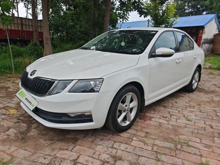 Octavia 2019 1.5L MT Standard China VI