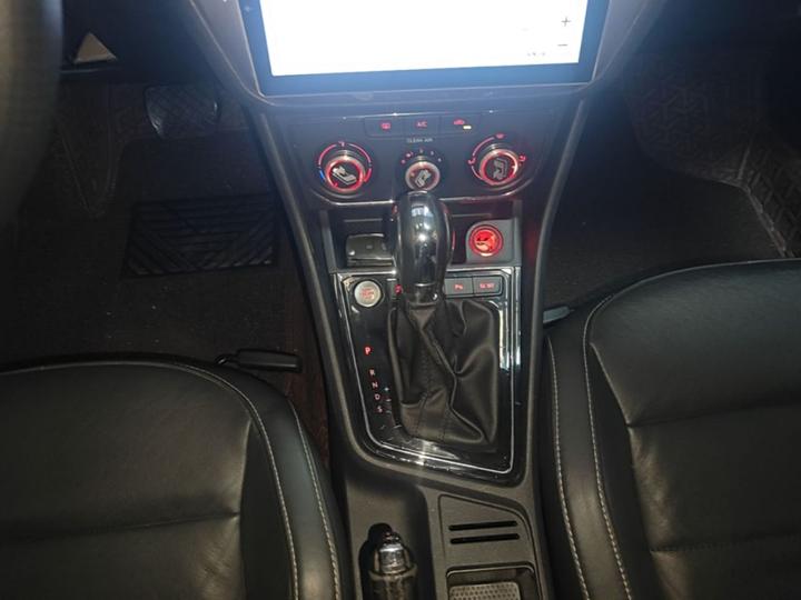 Lavida 2017 1.6L AT Comfort photo 8