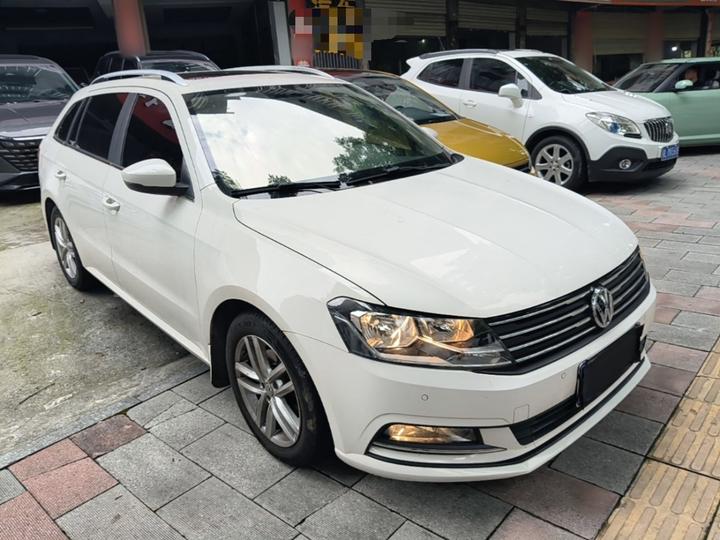 2017 230TSI DSG Comfort photo 3