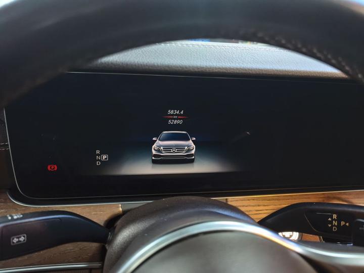 E-Class 2020 E 260 L photo 8