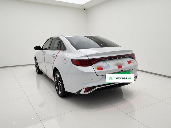 Emgrand L HiP 2022 1.5TD-DHT Pro 100KM Super photo 4