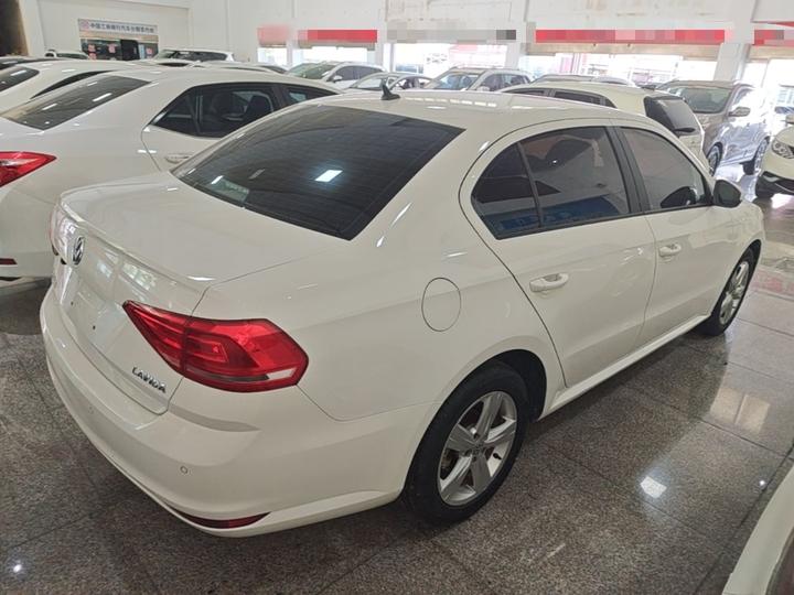 Lavida 2017 1.6L AT photo 4