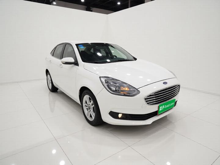 Escort 2019 Facelift 1.5L AT China VI photo 3