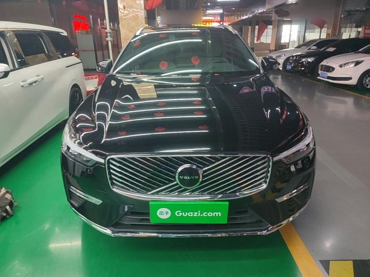 XC60 2026 B5 AWD Luxury photo 2