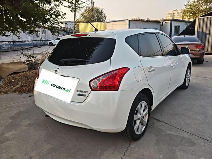 Tiida 2011 1.6L CVT Smart photo 3