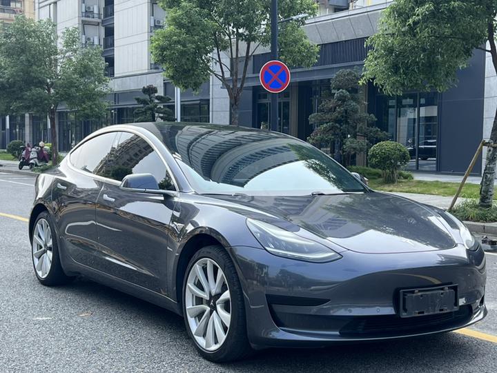 Model 3 2019 Standard Range RWD Upgraded photo 3