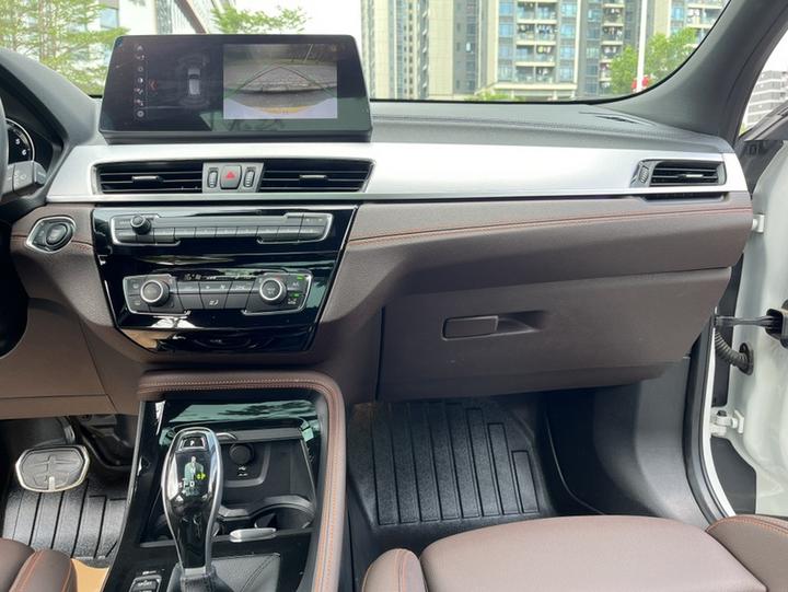 X2 2021 Facelift sDrive25i photo 4