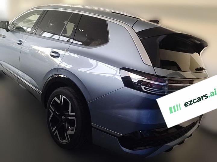 2026 450TSI AWD Flagship 6-Seater photo 4