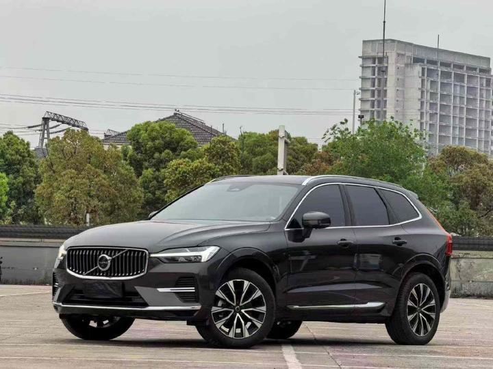XC60 2023 B5 AWD Luxury