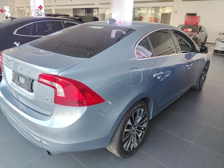 S60 2018 S60L T4 Progressive photo 6