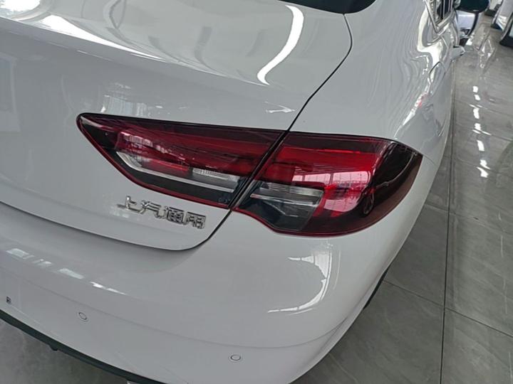 Regal 2019 Facelift 20T Luxury China VI photo 7