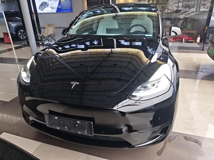 Model Y 2022 Facelift RWD photo 2