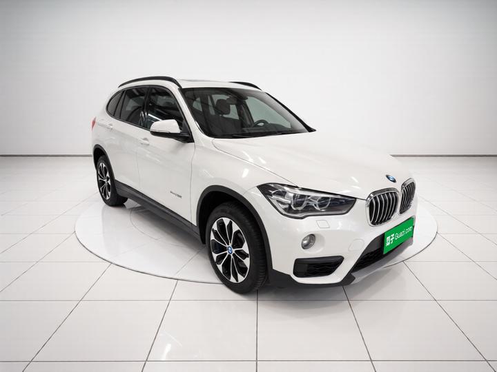 X1 2016 sDrive18Li Exclusive photo 3