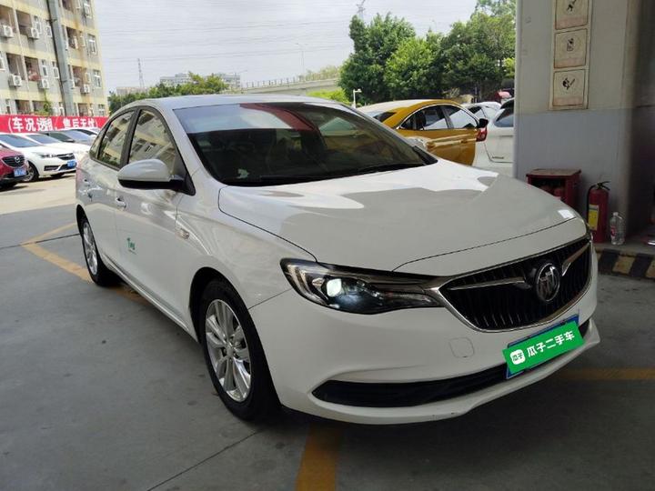 Excelle 2019 15T DCT Elite China VI photo 3