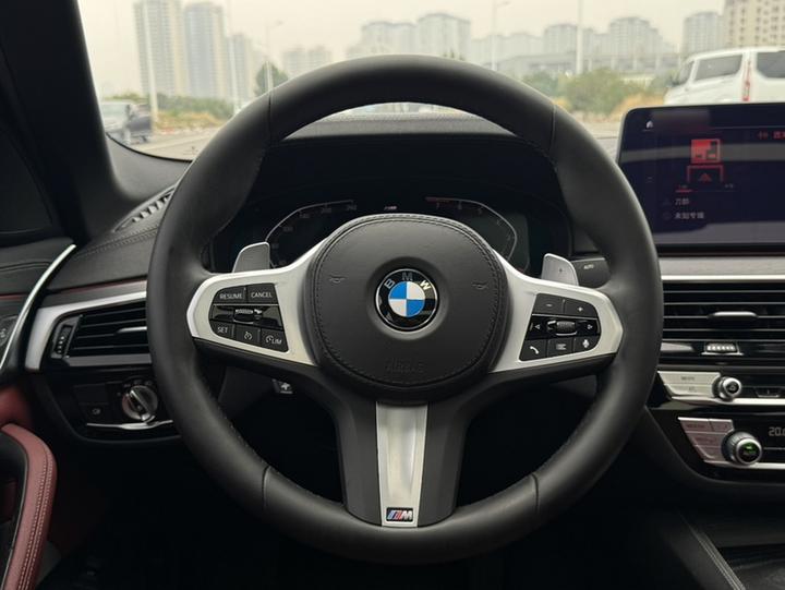 5 Series 2022 Facelift 530Li Leading M Sport Package photo 3