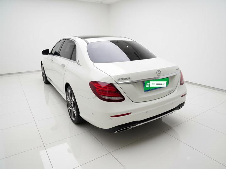 E-Class 2017 E 320 L Sport 4MATIC photo 4