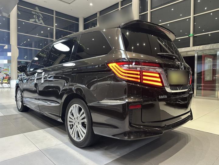 Elysion 2016 2.4L Luxury photo 4