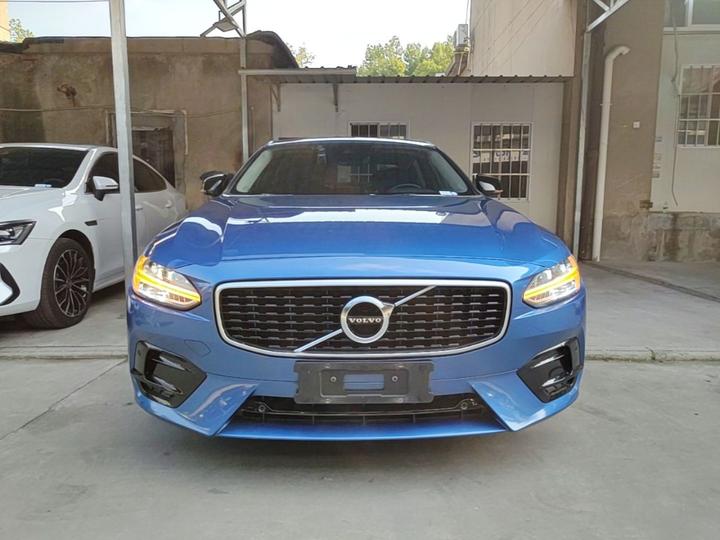 S90 2020 T5 Sport photo 2