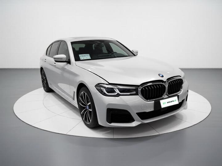 5 Series EV 2021 535Le M Sport Package photo 3