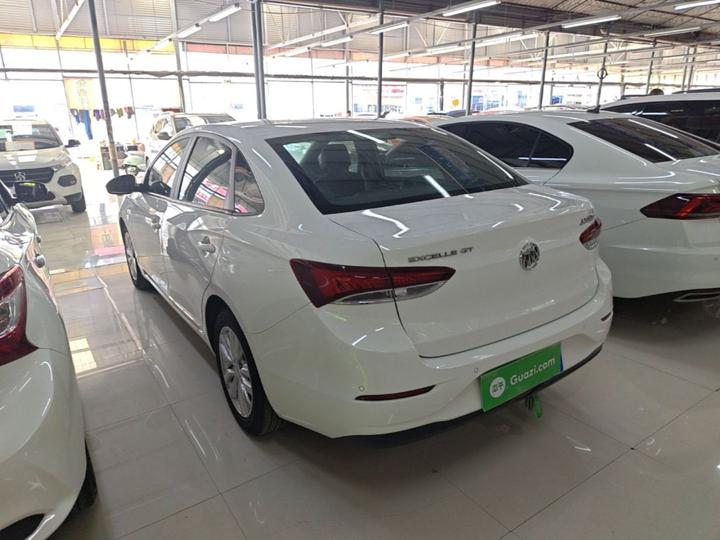 Excelle 2021 Facelift Classic 1.5L AT Elite photo 4