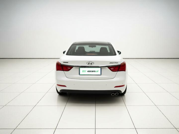 Mistra 2014 1.8L AT Premium DLX photo 5
