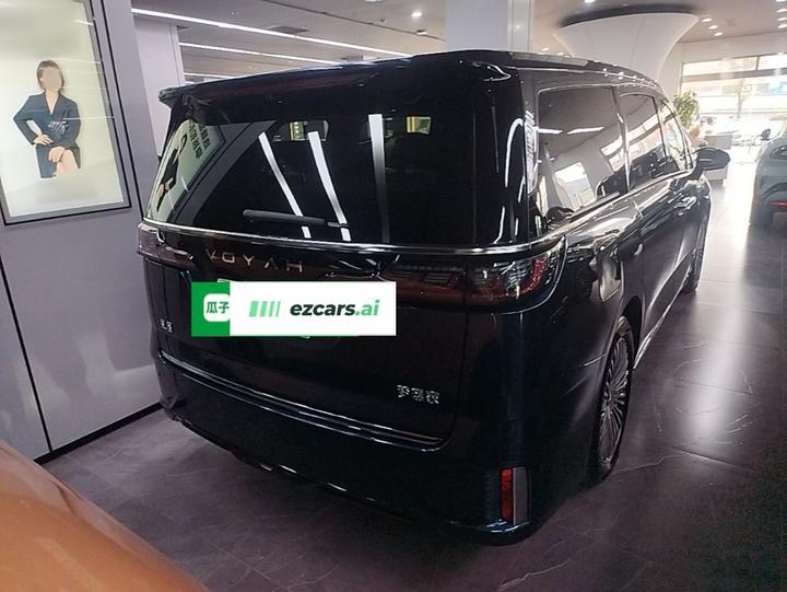 Voyah Dreamer 2025 PHEV AWD Premium Qiankun photo 5