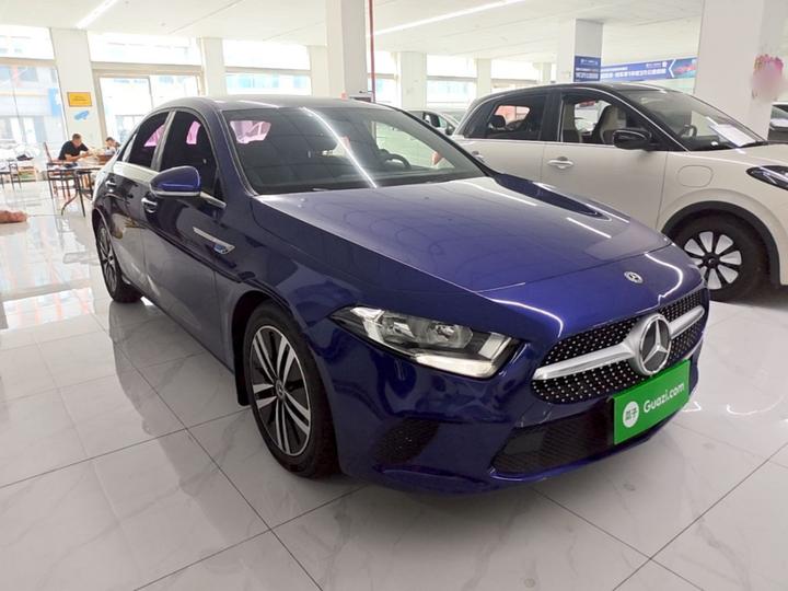 A-Class 2020 Facelift A 180 L photo 3