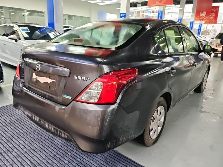 2014 1.5XE MT Comfort photo 4