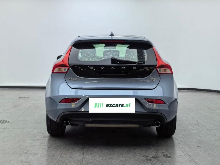 V40 2018 T3 photo 4