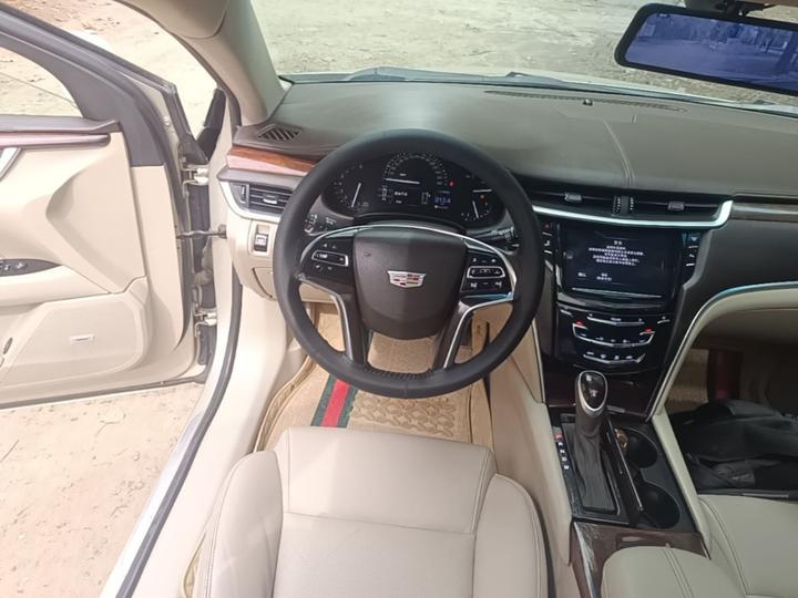 XTS 2017 28T Elite photo 6