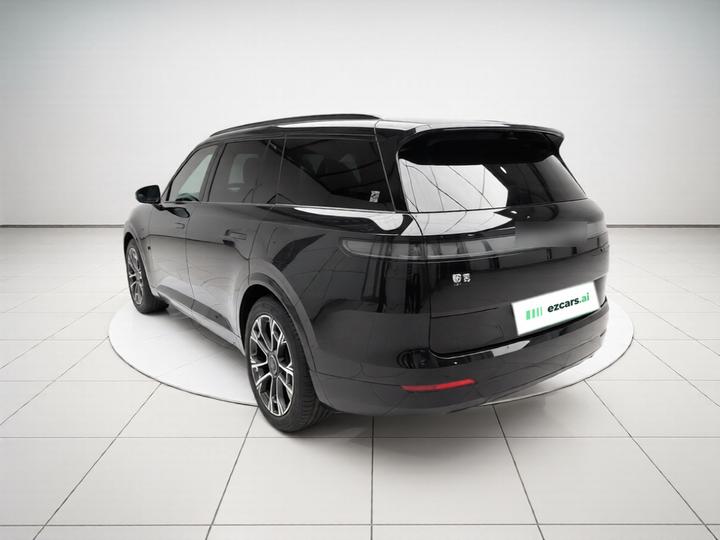 900 2025 2.0T Ultra 6-Seater photo 4