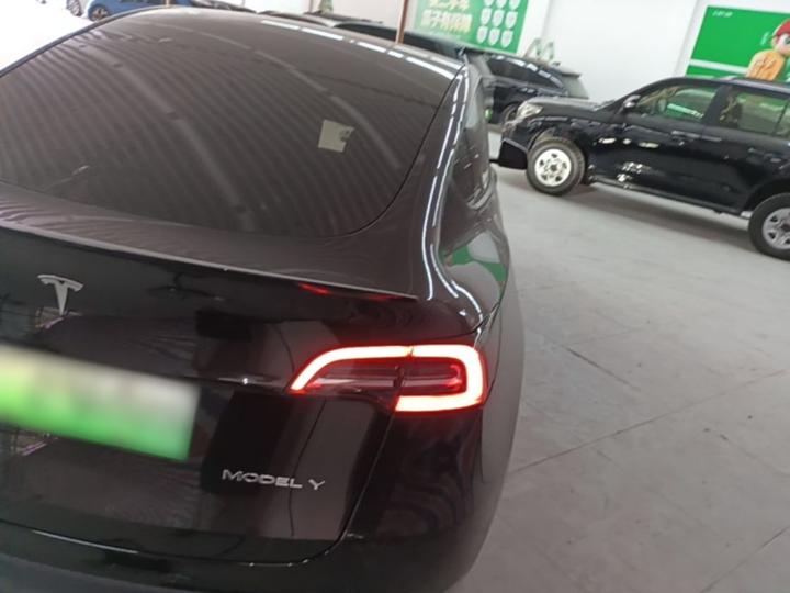 Model Y 2021 Long Range AWD photo 4
