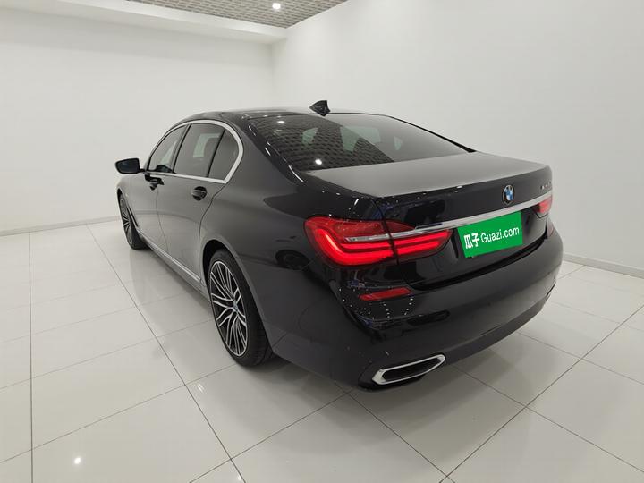 7 Series 2018 730Li Leading M Sport Package photo 4