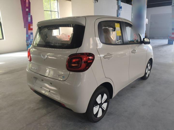 Hongguang MINIEV 2025 4th Gen 4-Door Advanced photo 4