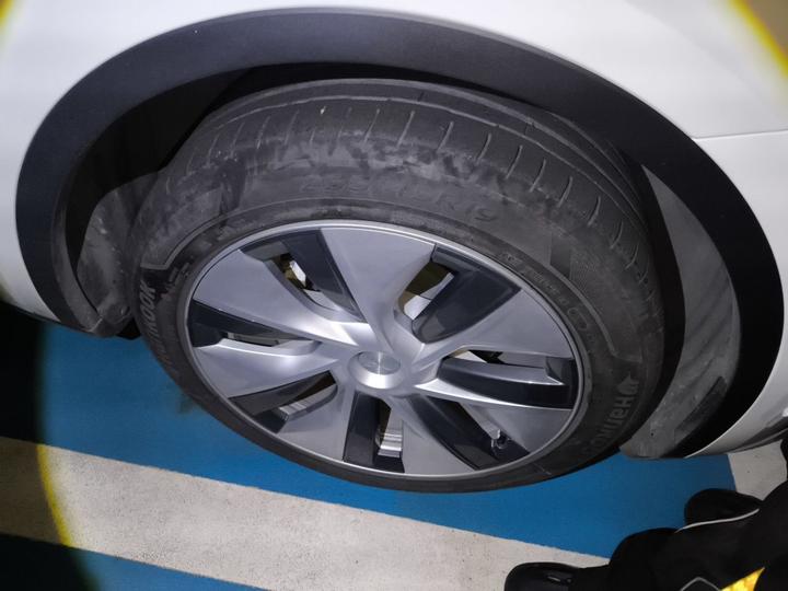 Model Y 2022 RWD photo 8