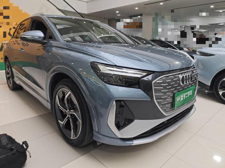 Q4 e-tron 2022 40 e-tron photo 3