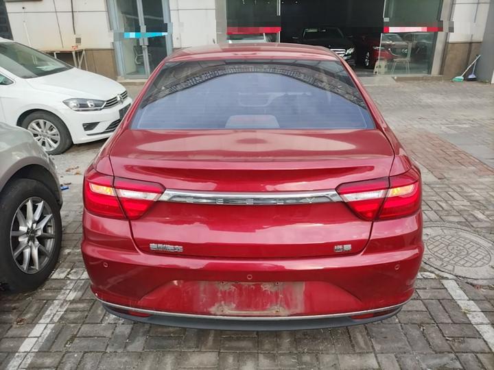 Vision 2018 1.5L AT Premium photo 5