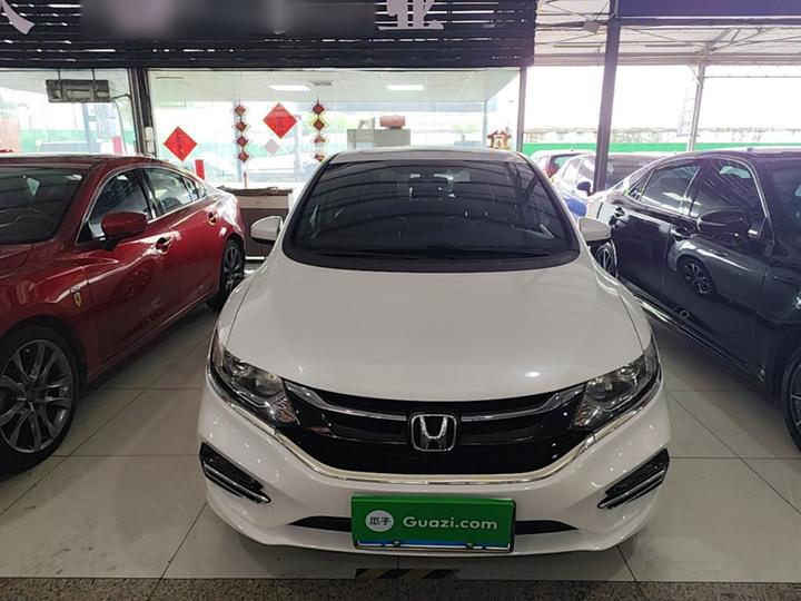 Jade 2017 210TURBO CVT 5-Seater photo 2