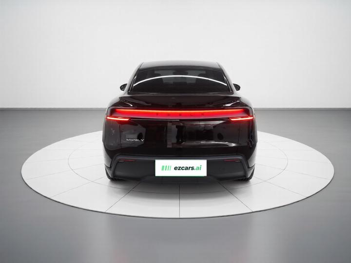 Model Y 2026 RWD photo 5