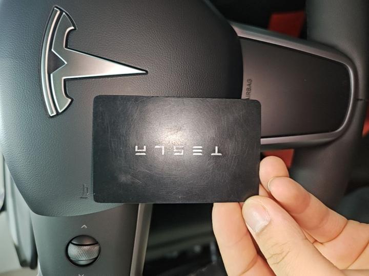 Model Y 2021 Long Range AWD 3D7 photo 8
