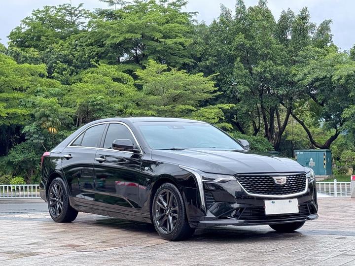 CT4 2022 28T Luxury photo 2