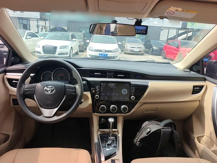 Corolla 2014 1.6L CVT GL photo 5